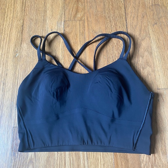 Lululemon Black Like a Cloud Bra - Picture 2 of 2